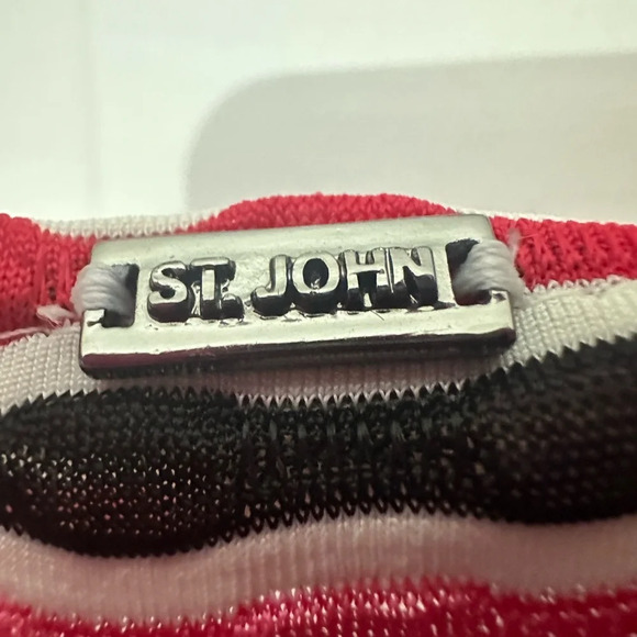 St. John Wavy Striped Bateau Neck Top Size Large 3/4 Sleeve Rayon Travel - Picture 3 of 7